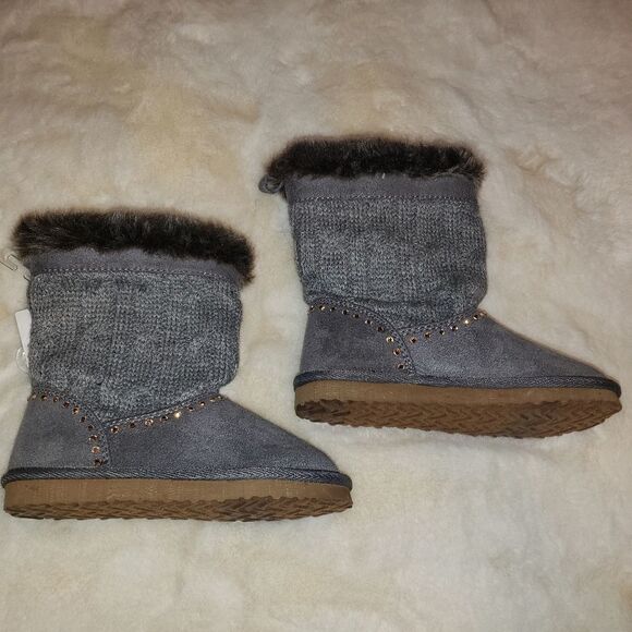 Carter's Marcia Gray Winter Boots Swarovski 9 NWT - Picture 2 of 6